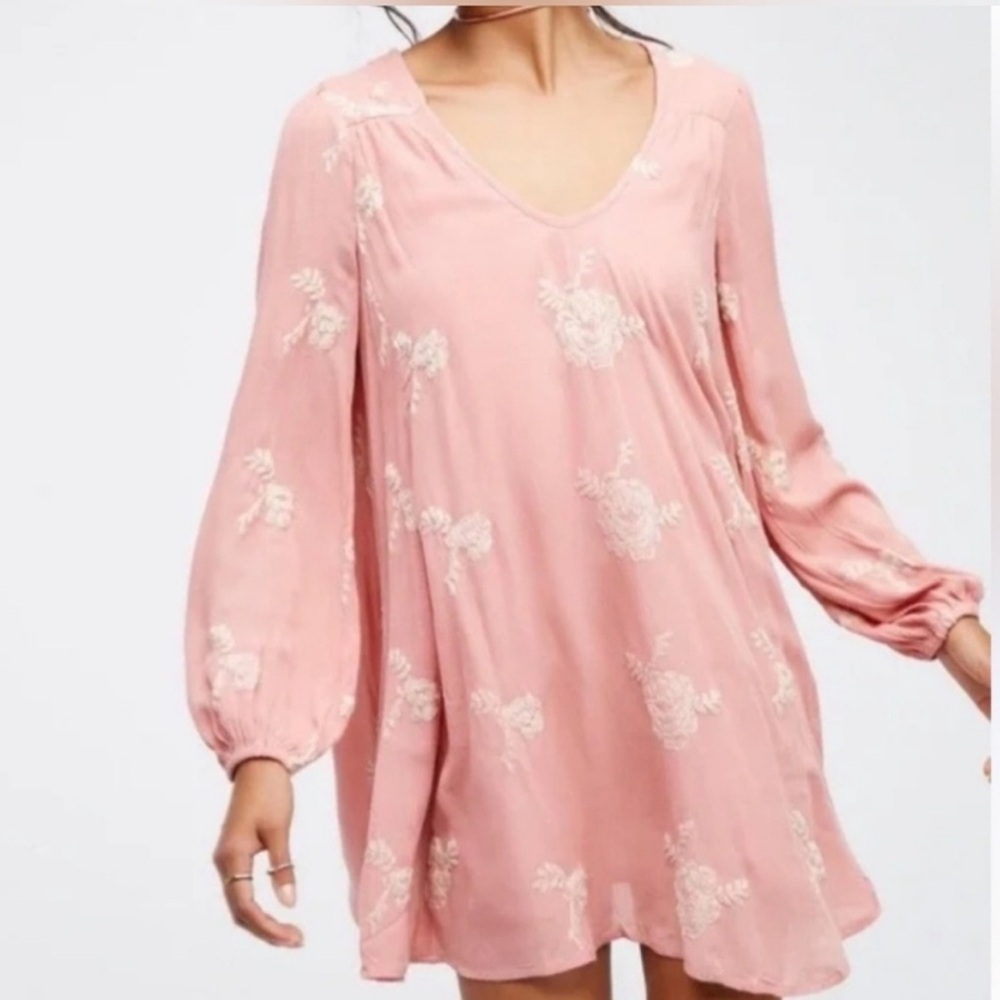 Free People Emma Austin embroidered floral Pink bishop Sleeve Sundress XS boho